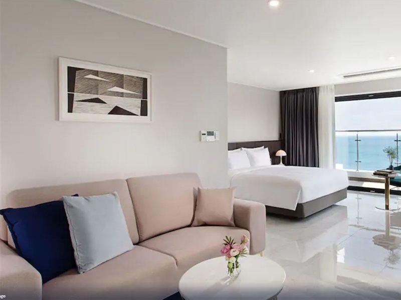 Busan Yeongmu Parade Hotel Haeundae Beach Экстерьер фото