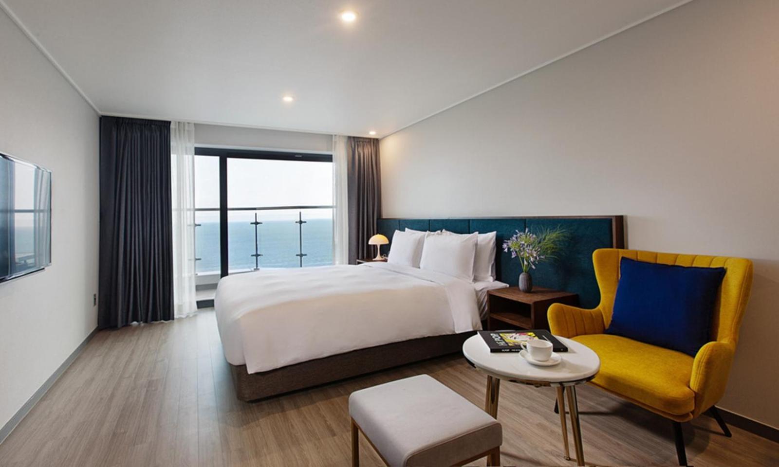 Busan Yeongmu Parade Hotel Haeundae Beach Экстерьер фото