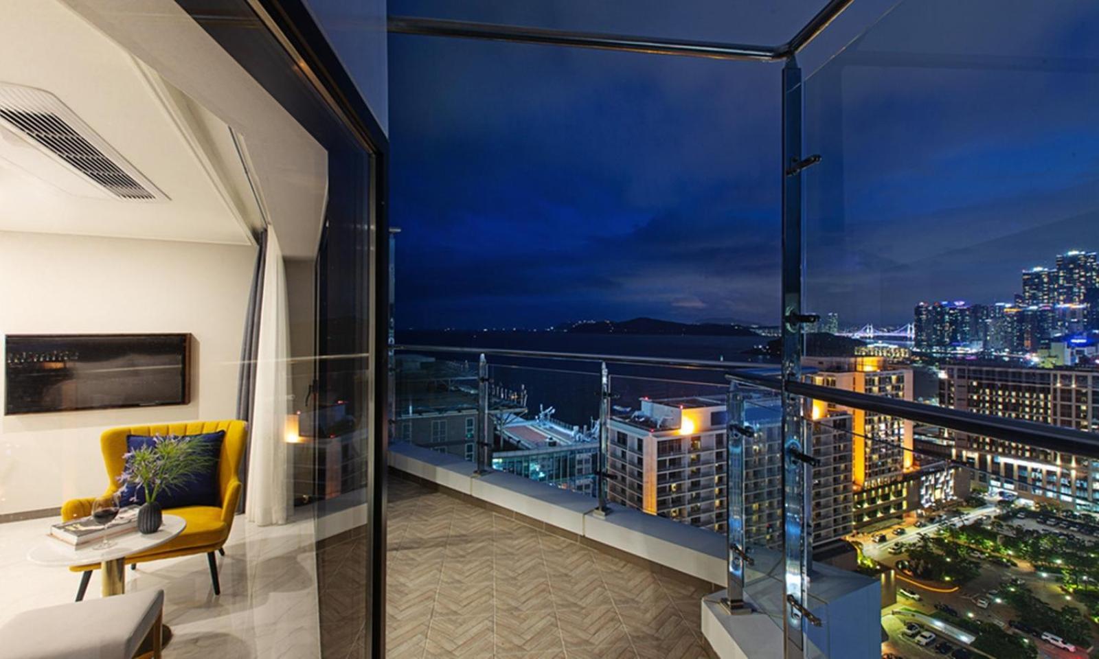 Busan Yeongmu Parade Hotel Haeundae Beach Экстерьер фото